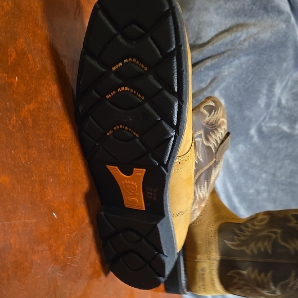 Ariat Men's Tan and Brown Western Boots - Picture 7 of 8